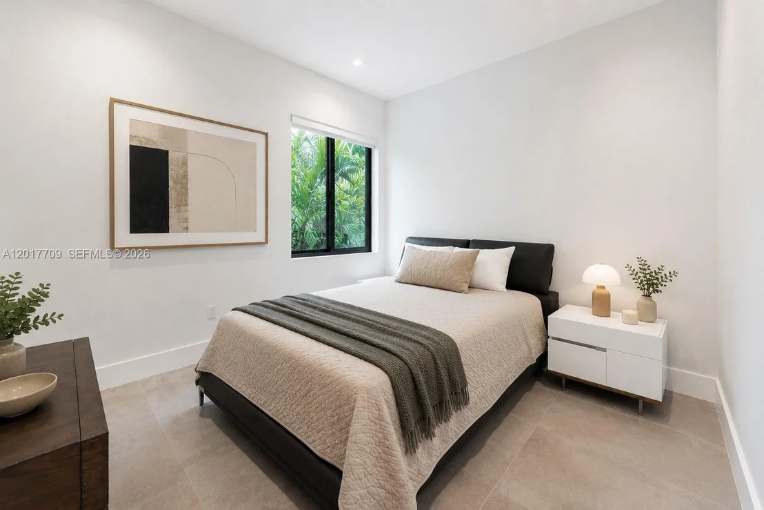 Photo of 10 Samana Dr