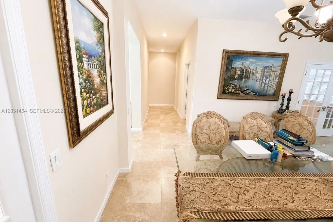 Photo of 748 Tulip Cir