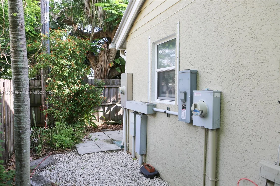 Photo of 4225 SE Westfield St