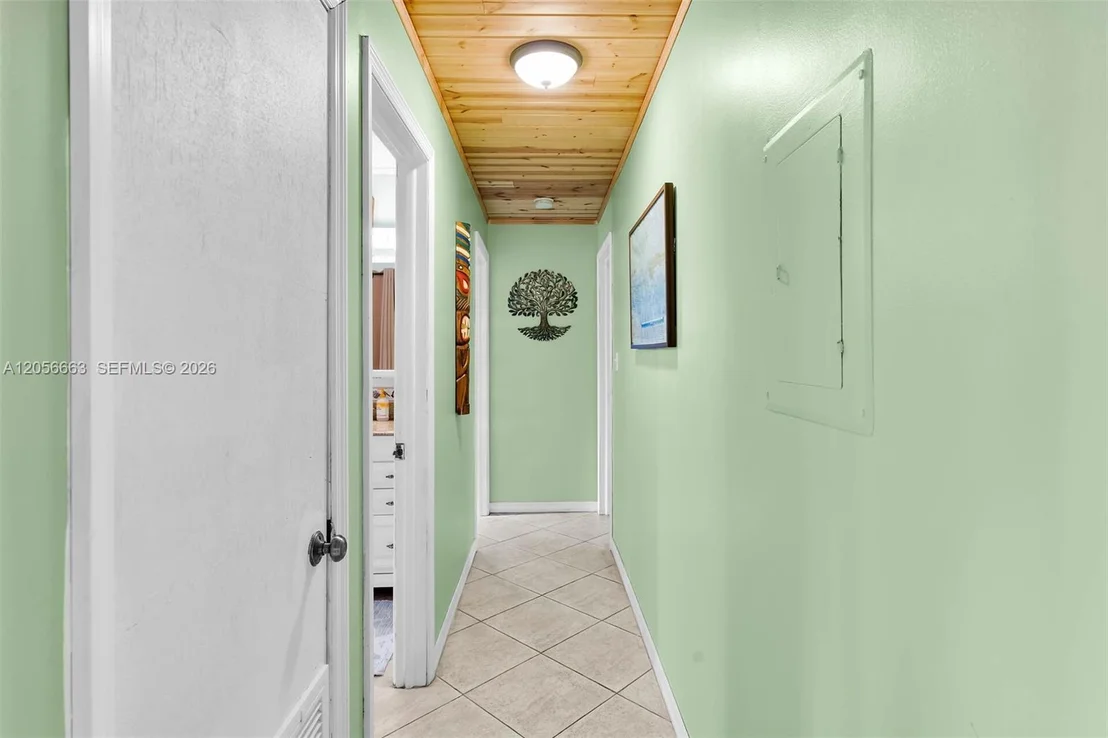 Photo of 422 Calle Limon