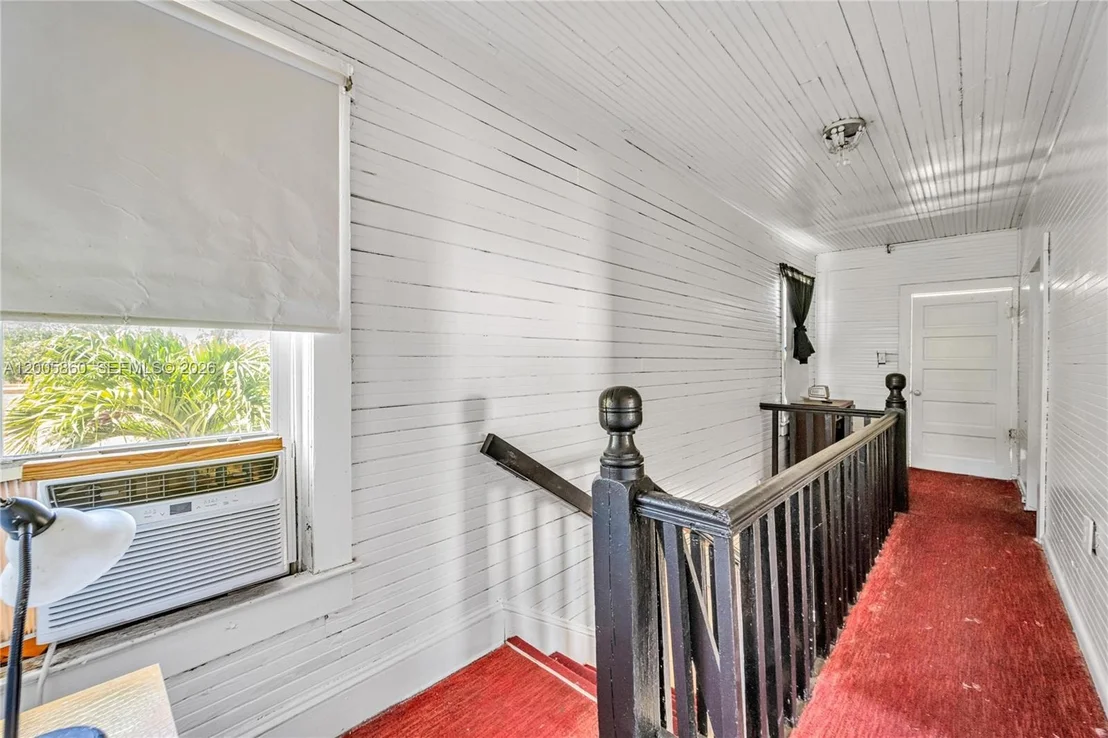 Photo of 3420 Charles Ave