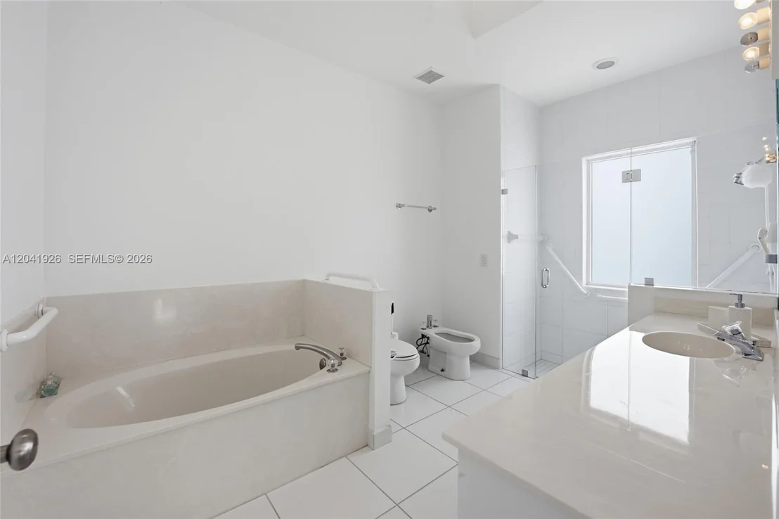 Photo of 16170 Saddle Ln
