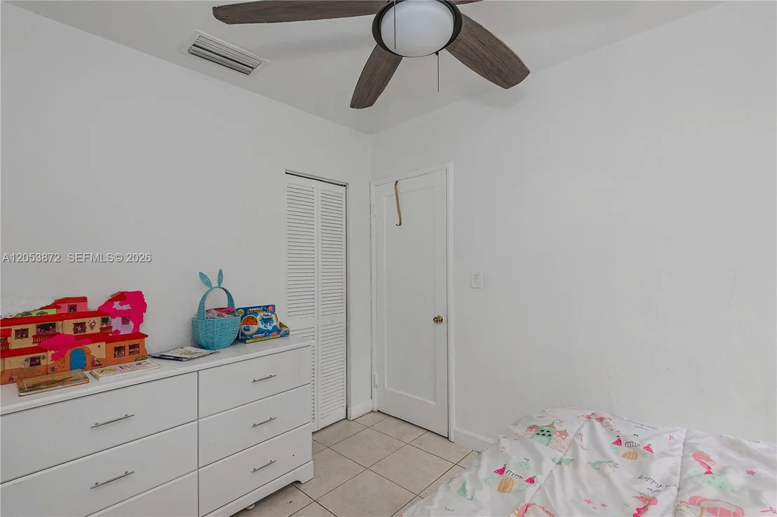 Photo of 681 NE 1st Pl