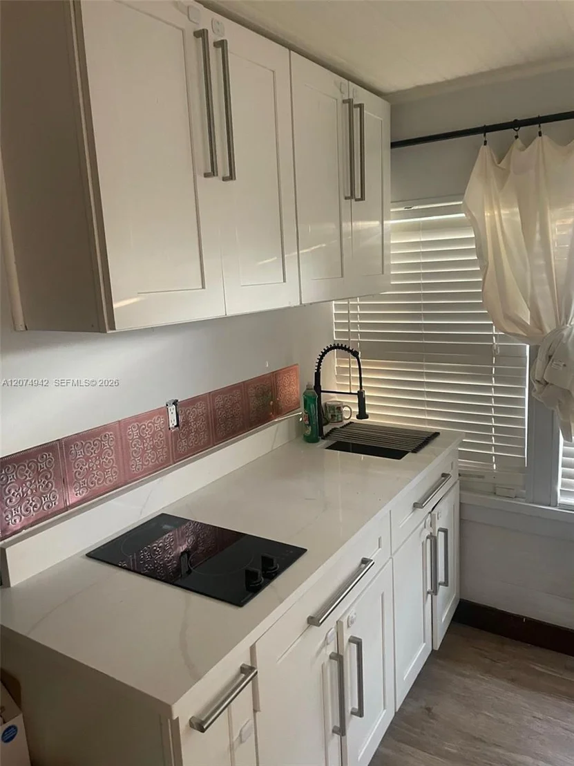 Photo of 400 NE 3rd St