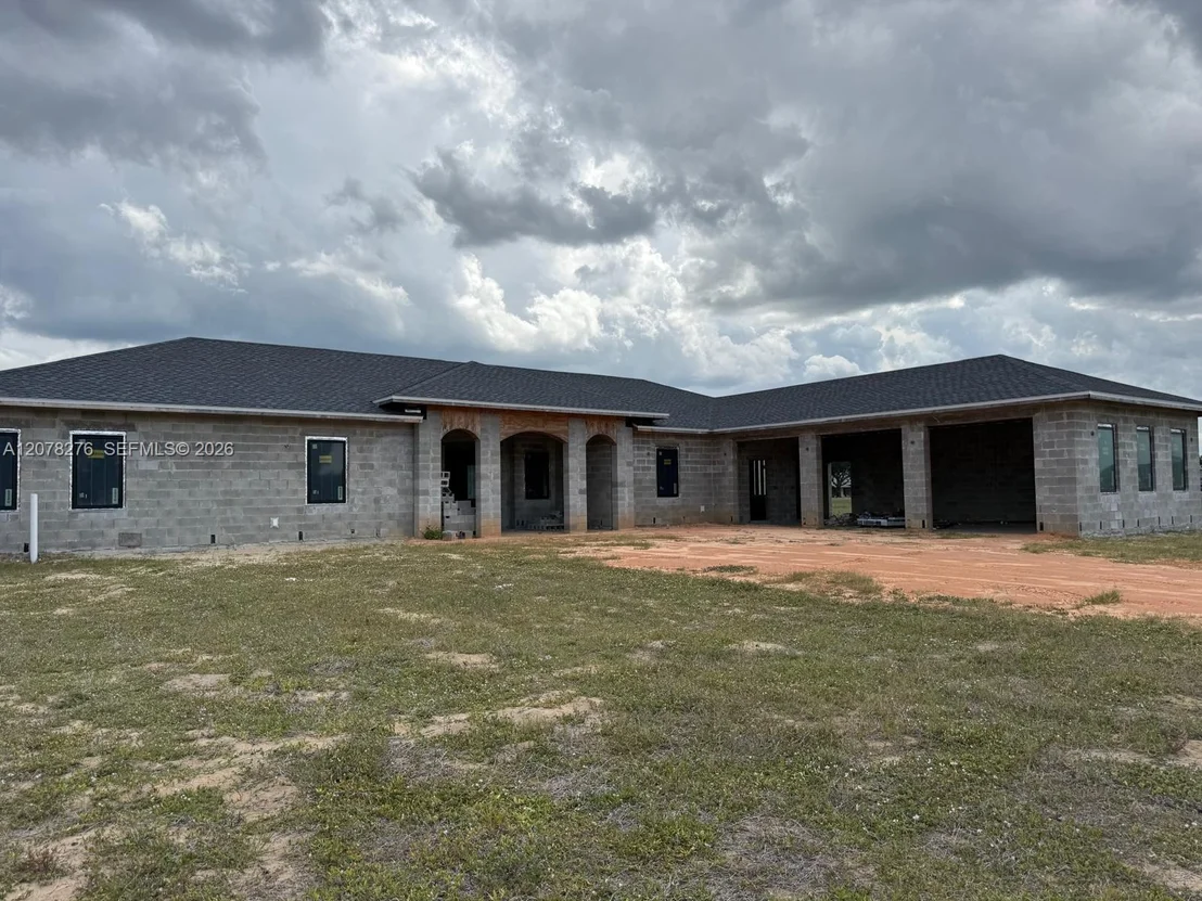 Photo of 135 SUNSET POINTE BLVD