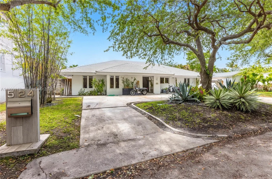 Photo of 524 Warren Ln