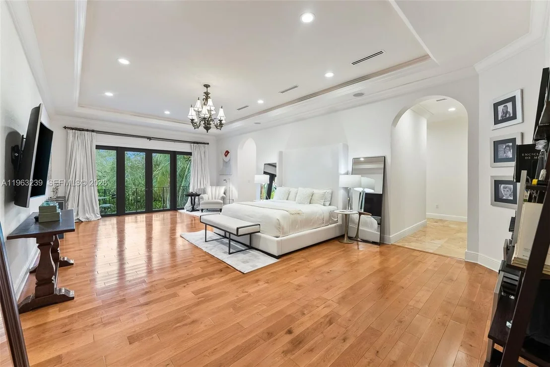 Photo of 11111 Killian Park Rd