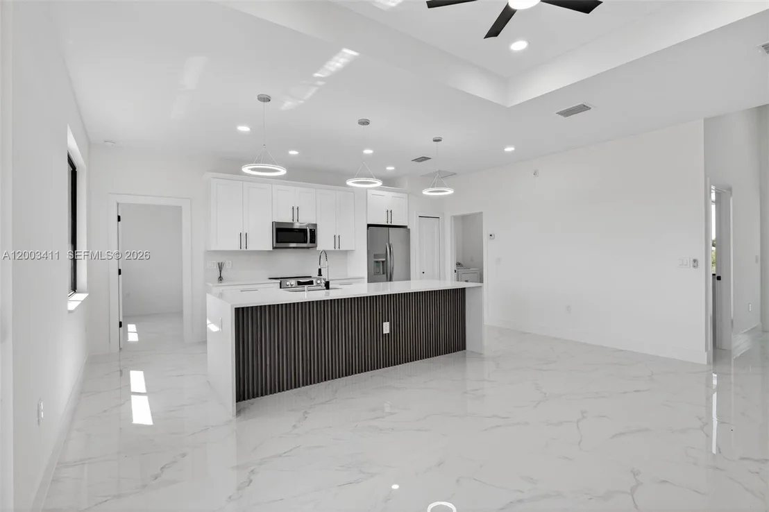 Photo of 312 Rand Ave.