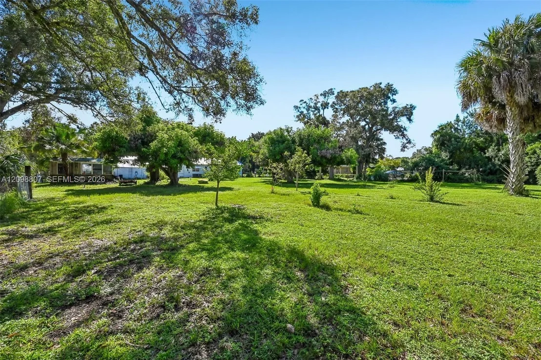 Photo of 3039 Sunrise Boulevard