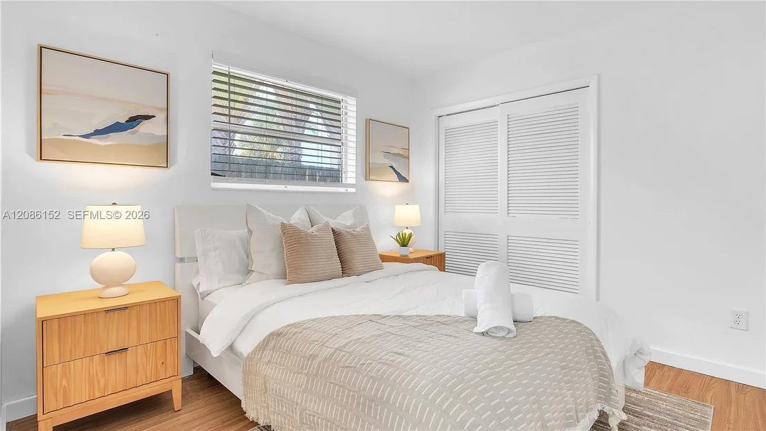 Photo of 151 SE 9th Ct