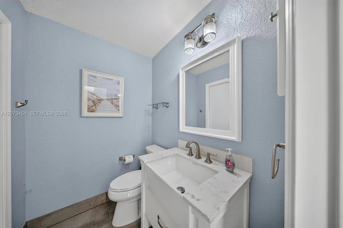 Photo of 1215 Stallion Dr