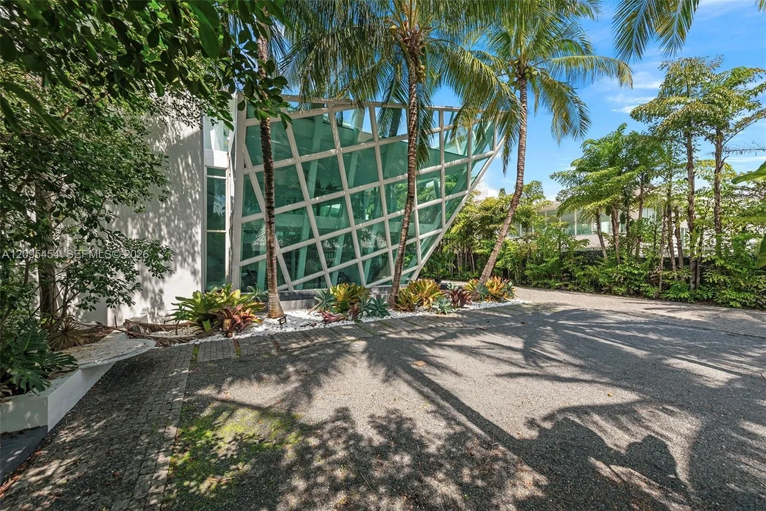 Photo of 480 Ocean Blvd