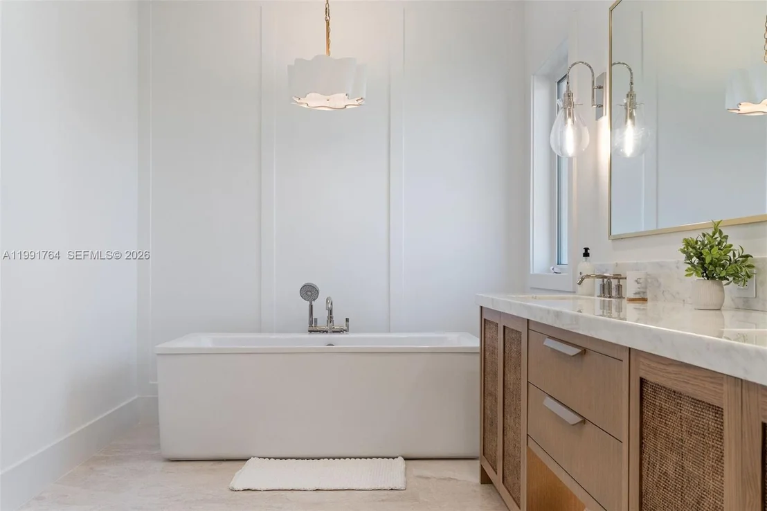 Photo of 1002 Snapper Ln