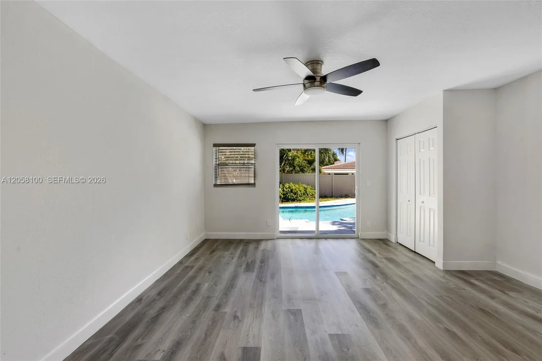 Photo of 3405 Robbins Rd