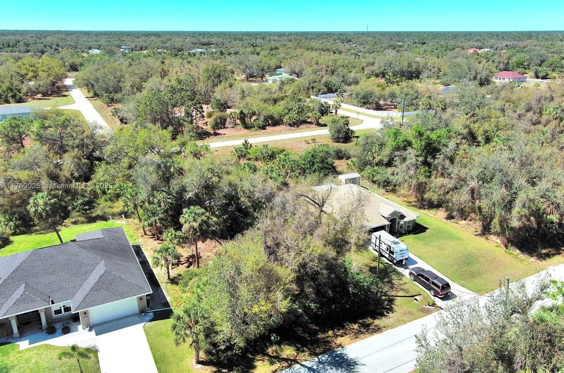 Photo of 205 Ferdon Cir