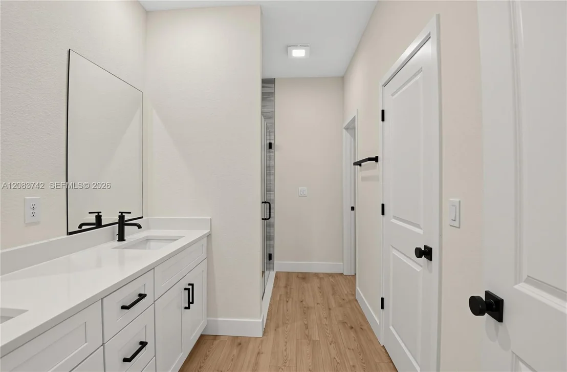 Photo of 140 Frontier Drive