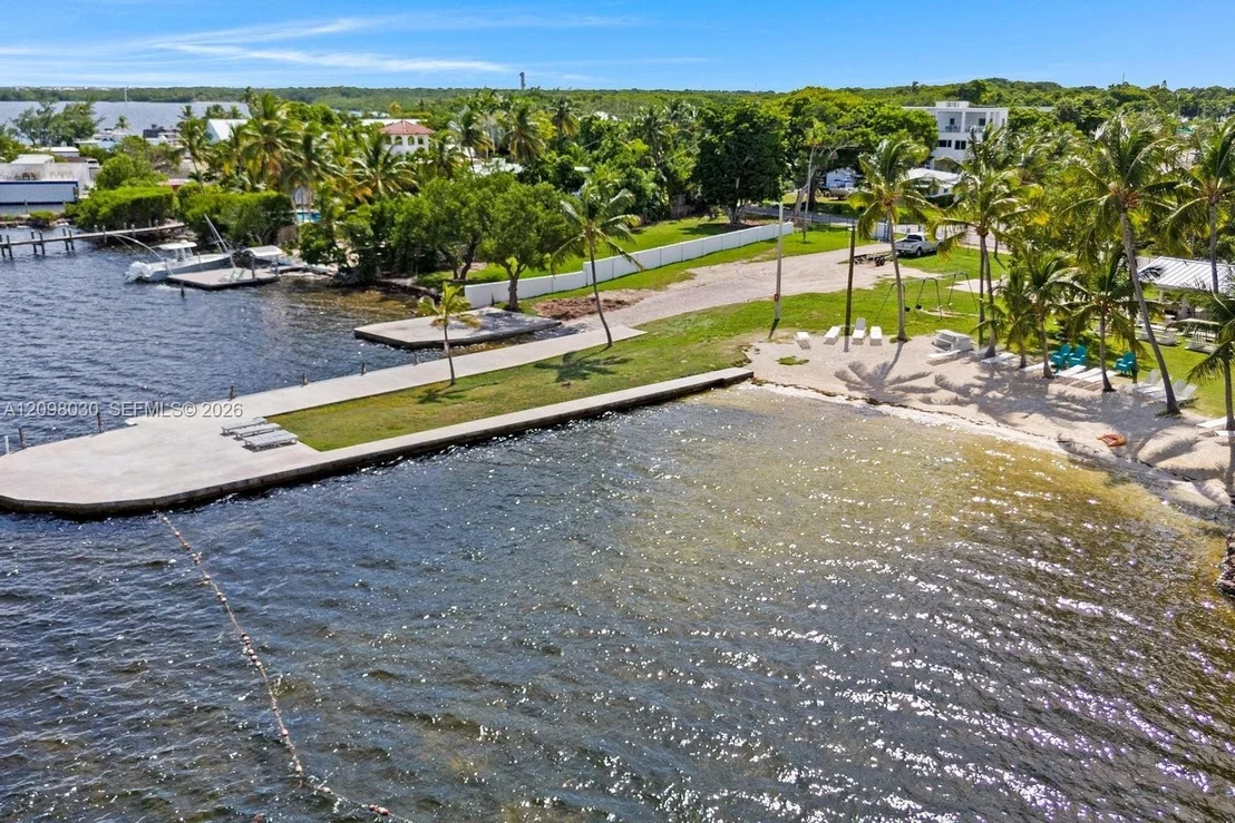 Photo of 53 Bonefish Ave
