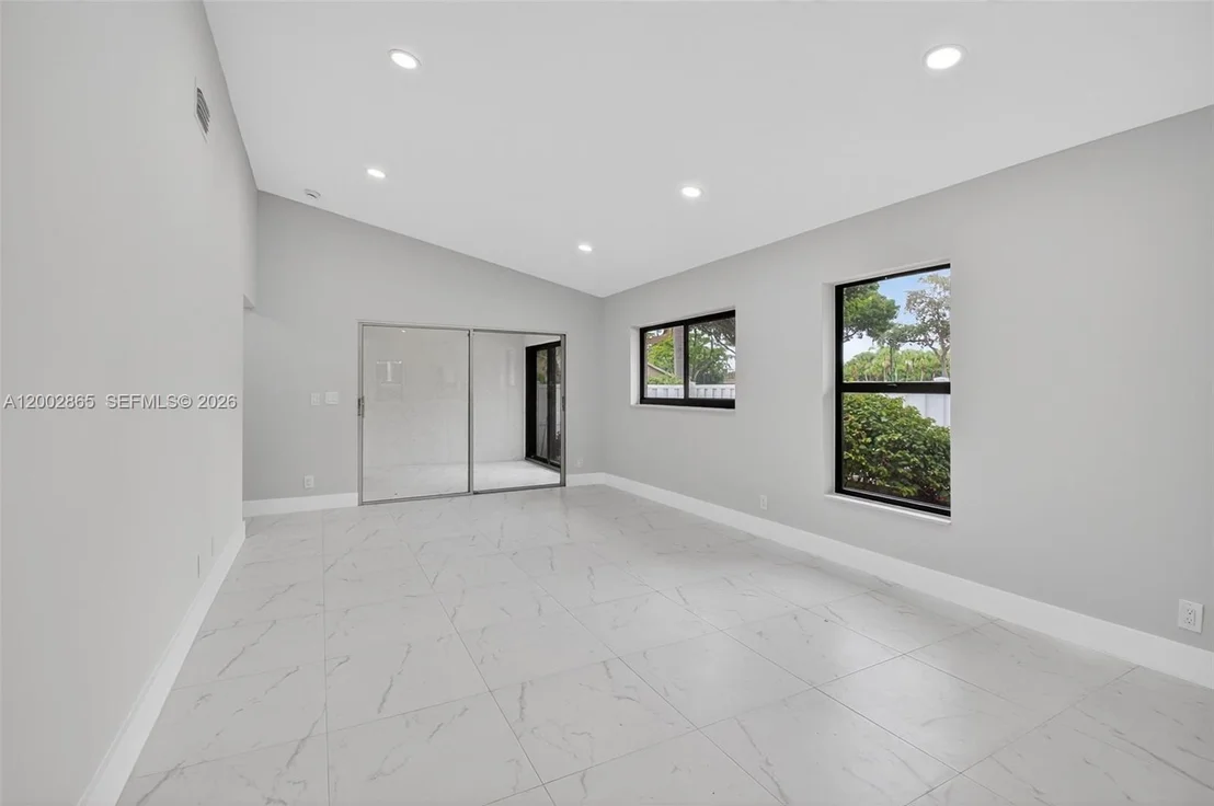 Photo of 8067 Summerbreeze Ln
