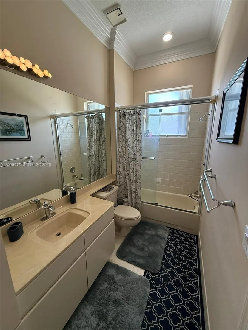 Photo of 7705 Highlands Cir