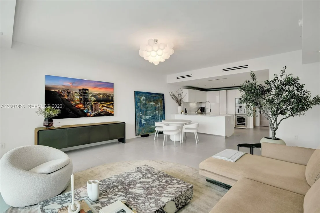 Photo of Unit 404 at 10201 Collins Ave