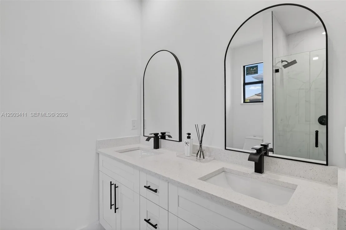 Photo of 312 Rand Ave.