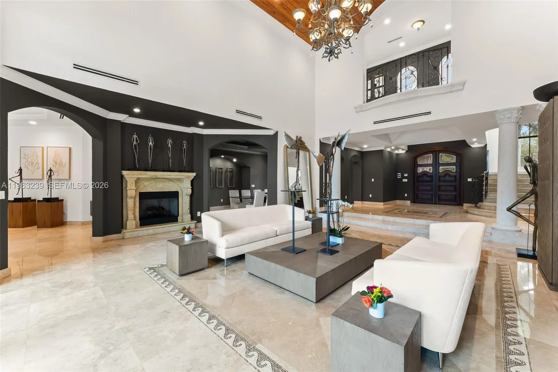 Photo of 11111 Killian Park Rd