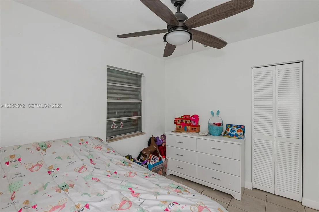 Photo of 681 NE 1st Pl
