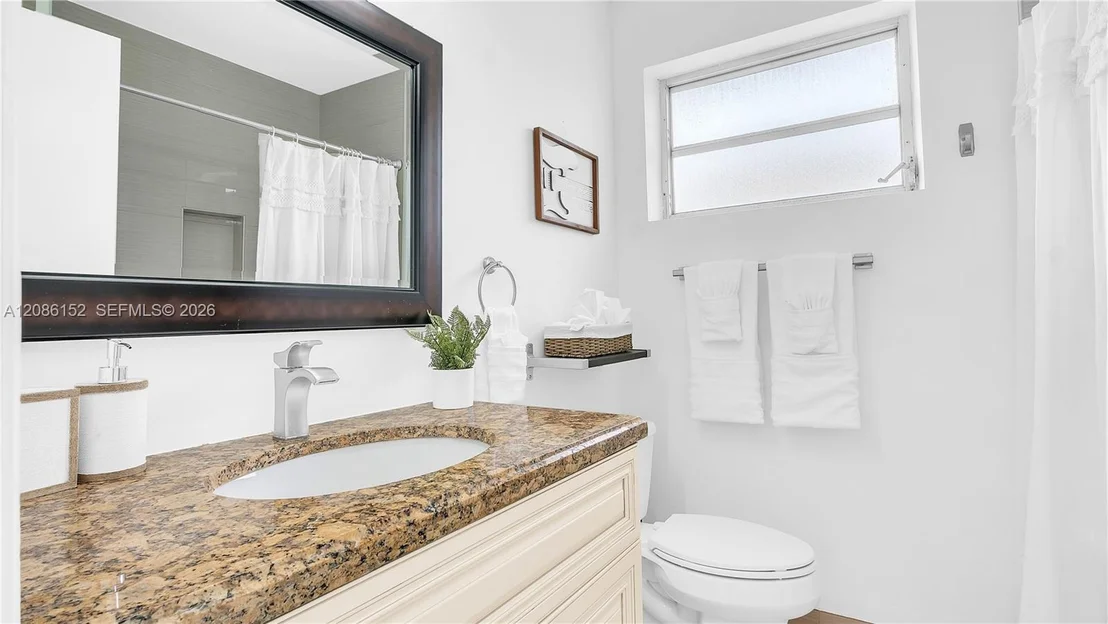 Photo of 151 SE 9th Ct
