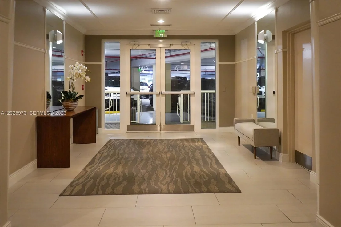 Photo of Unit 306 at 848 Brickell Key Dr