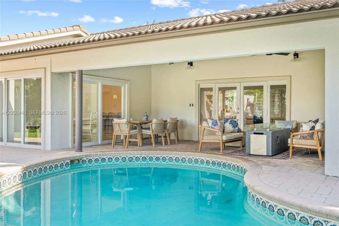Photo of 18 Eleuthera Drive