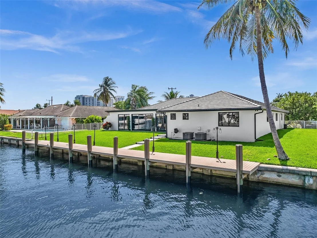 Photo of 1170 Fairview Ln