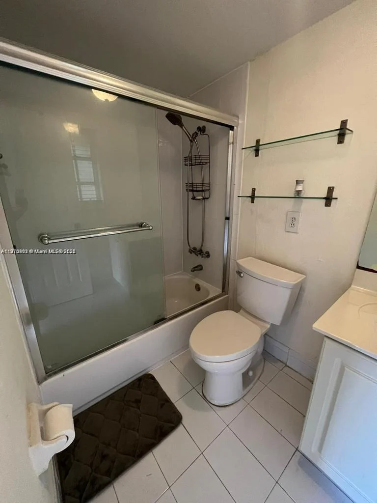 Photo of Unit 3209 at 