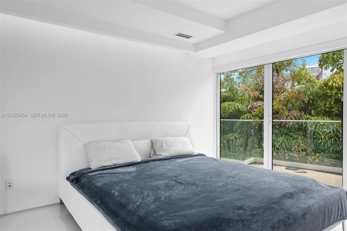 Photo of 480 Ocean Blvd