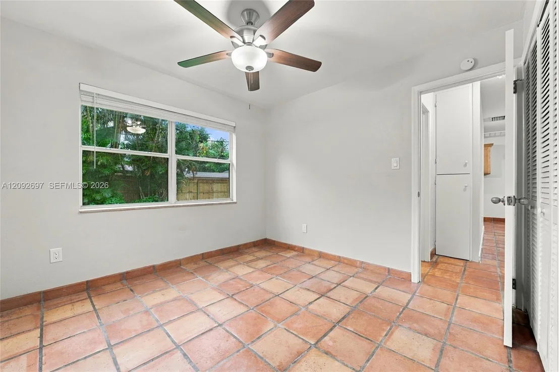 Photo of 49 W Mango Rd