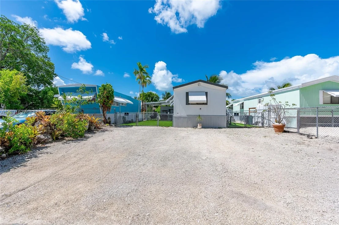 Photo of 456 Bowie Ln