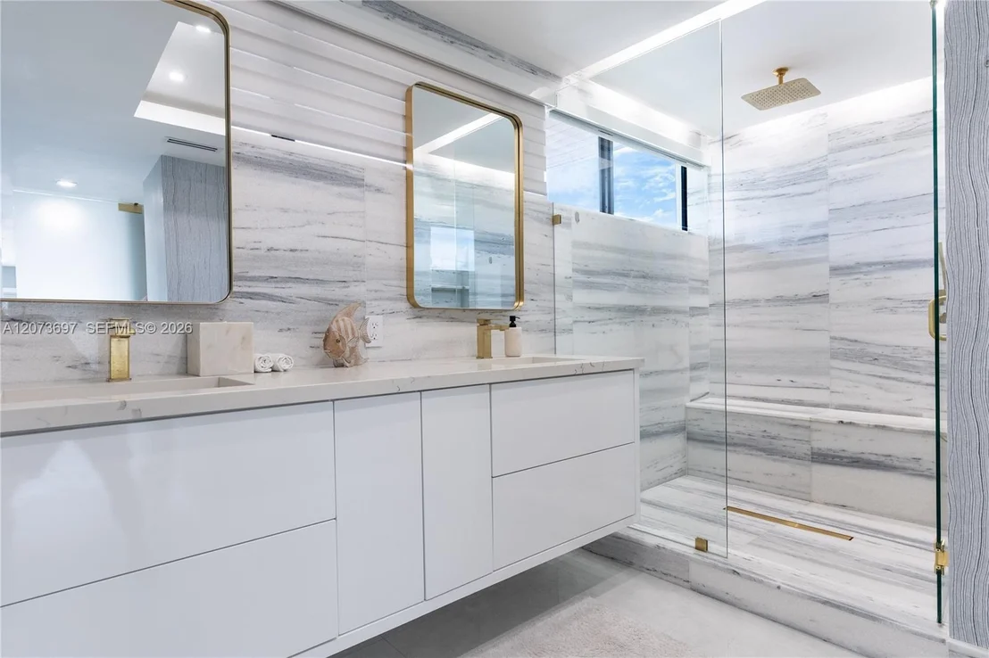 Photo of 5601 N Ocean Dr