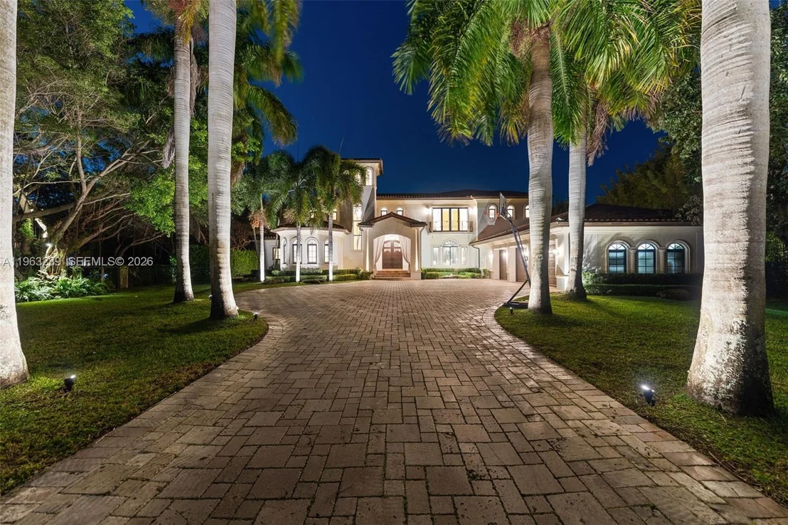 Photo of 11111 Killian Park Rd