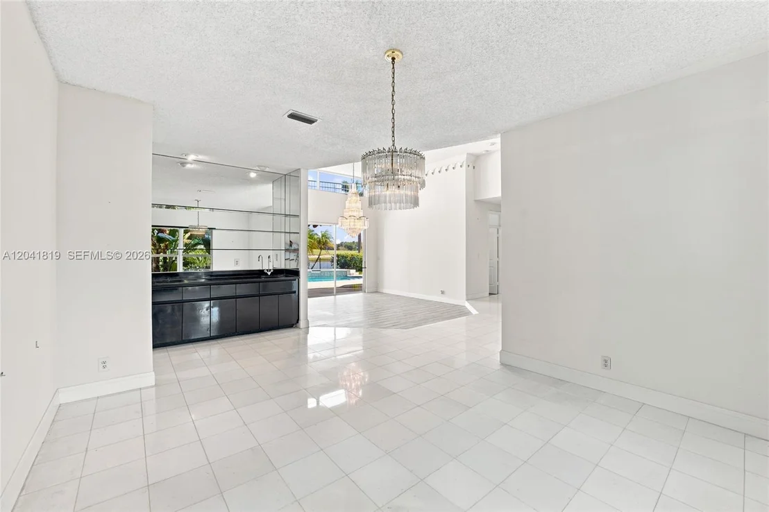Photo of 12388 Classic Dr