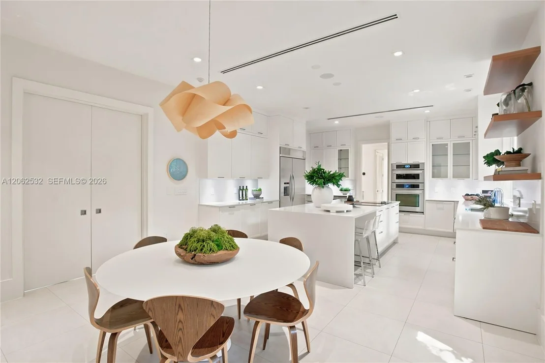 Photo of 2820 Brickell Ave