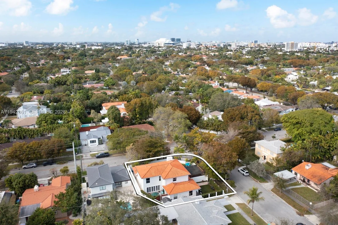 Photo of 360 SW 28th Rd