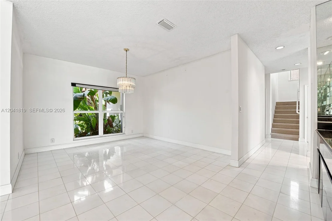 Photo of 12388 Classic Dr