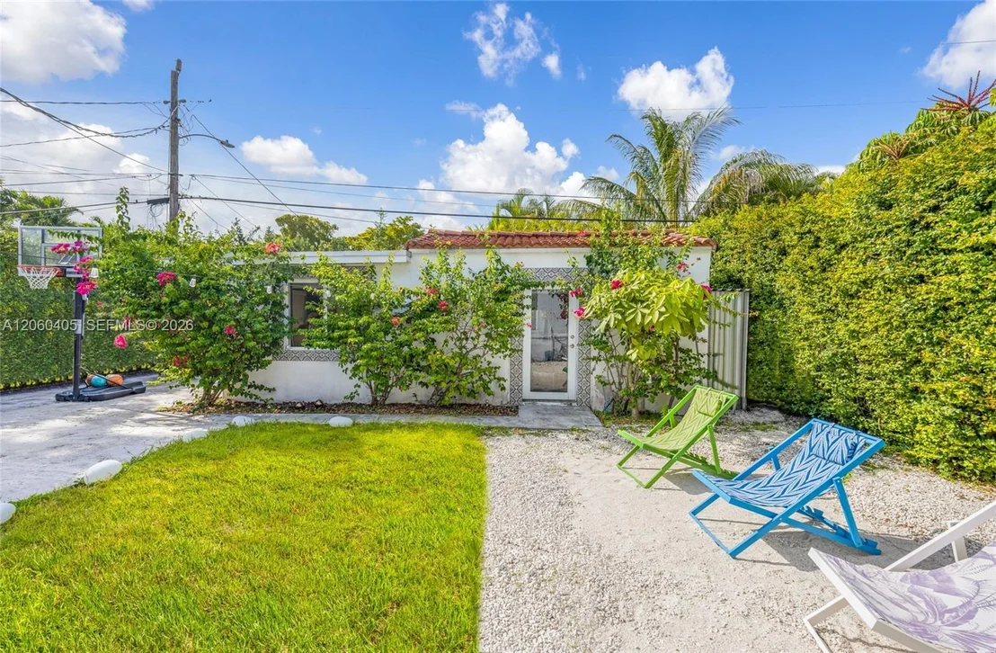 Photo of 1324 Normandy Dr