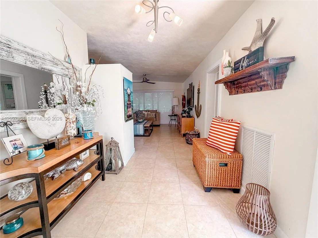 Photo of 149 Harbor Dr