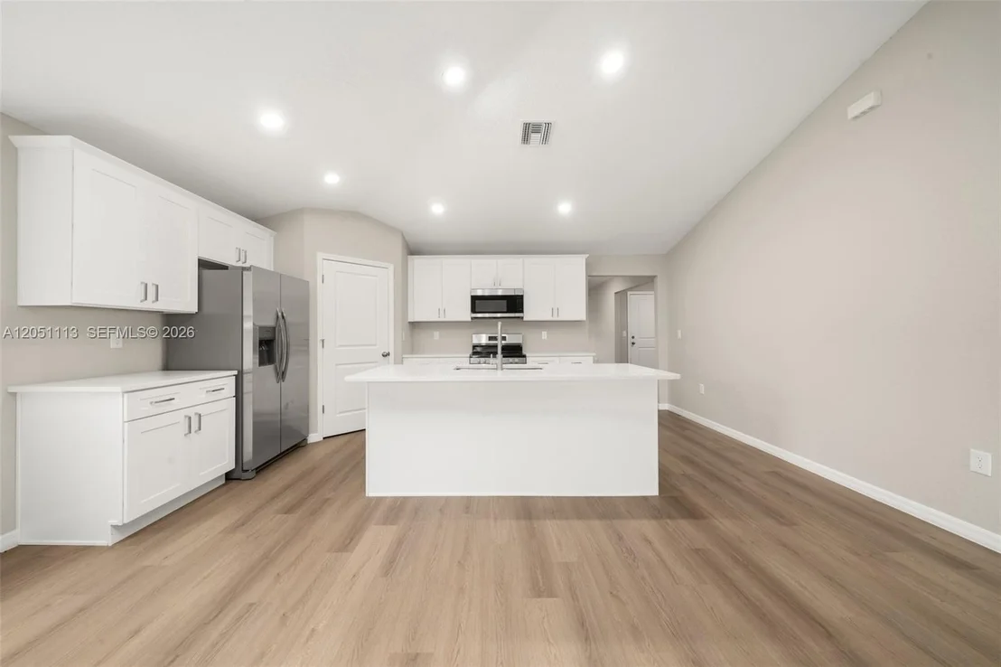 Photo of 5634 Cortez Blvd.