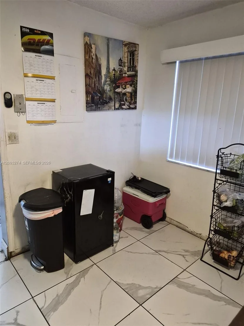 Photo of Unit 301 at 8010 Hampton Blvd