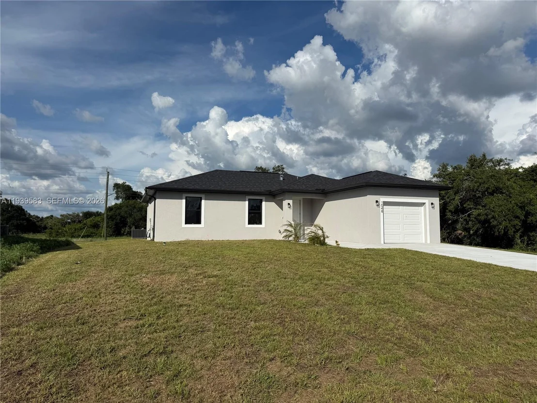 Photo of 1048 Jay Ct
