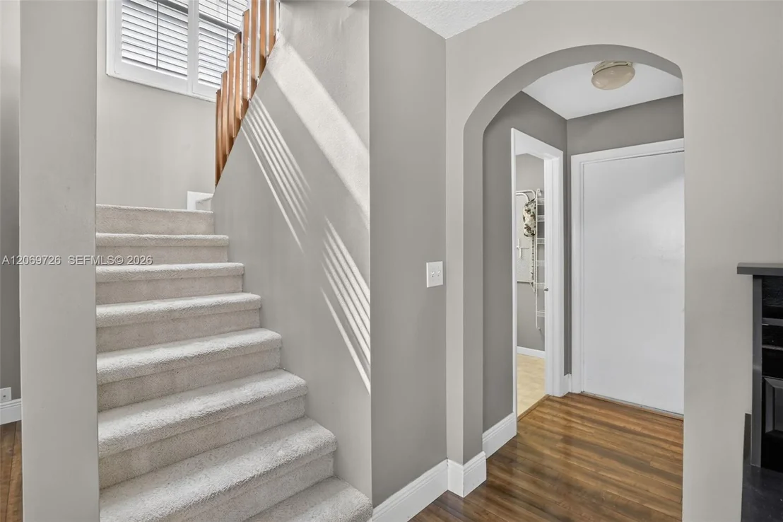 Photo of 2638 Oak Park Cir