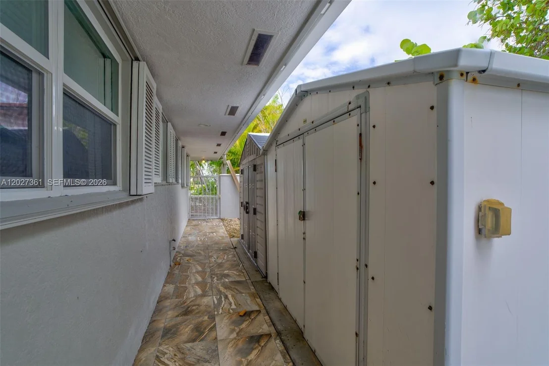 Photo of 2919 Sombrero Blvd