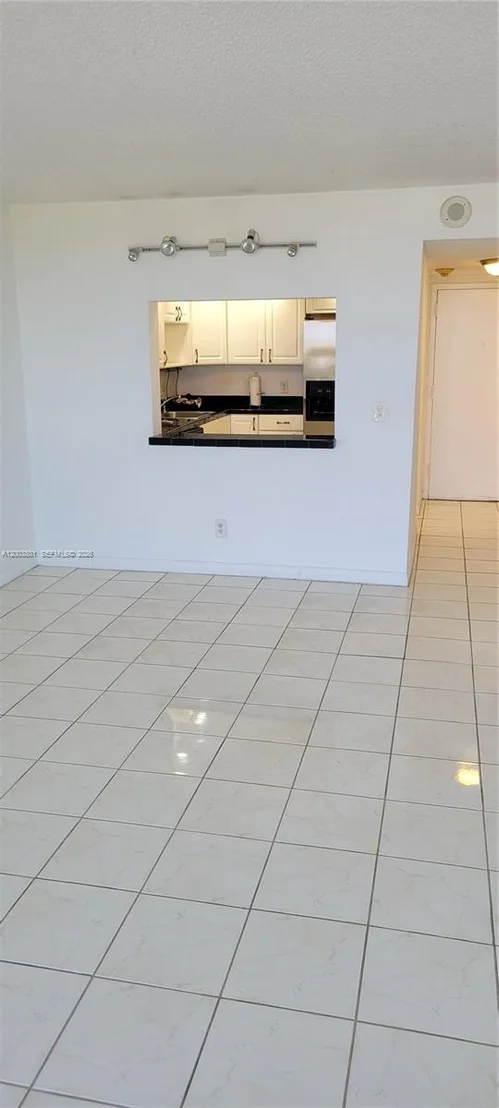 Photo of Unit 511 at 13499 Biscayne Blvd