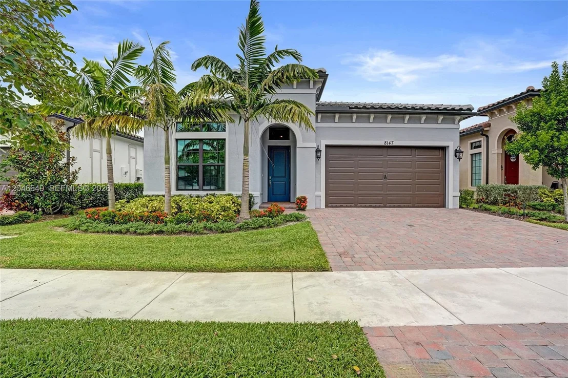 Photo of 8147 Juniper Dr